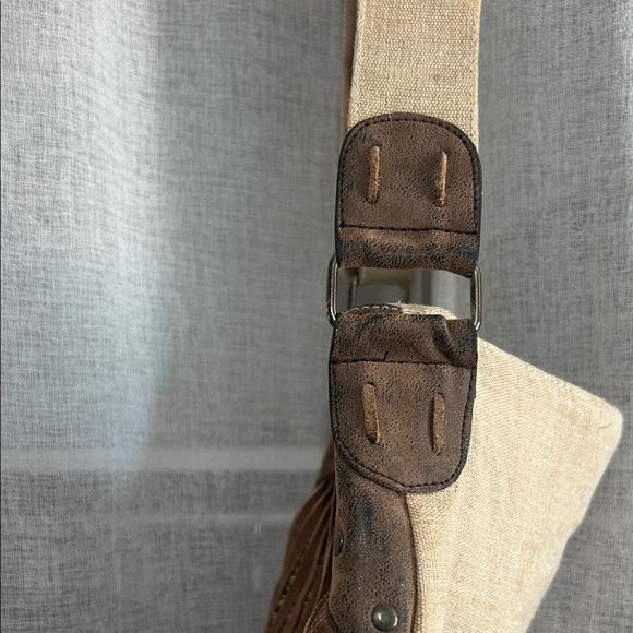 Antik Kraft Tan and Brown Fringe Shoulder Bag - Picture 5 of 9